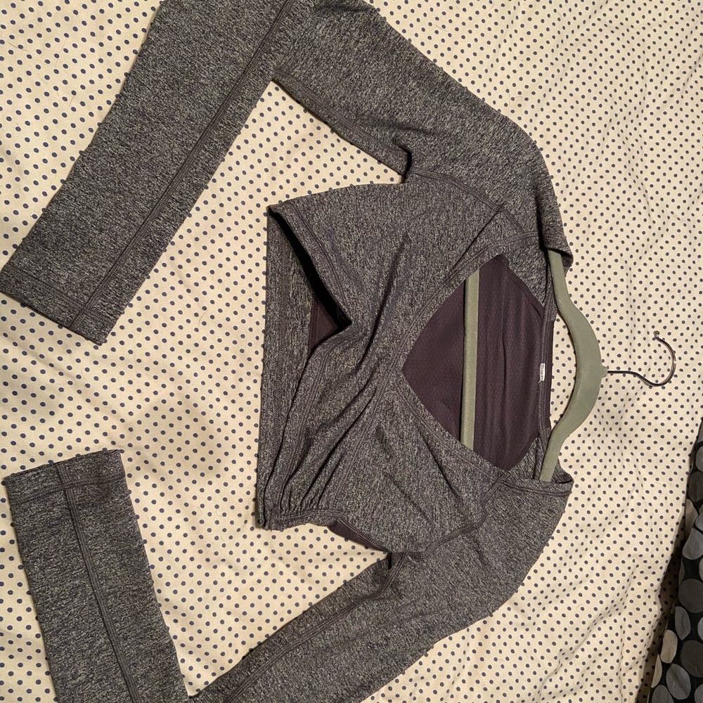 Lululemon wrap around mesh top